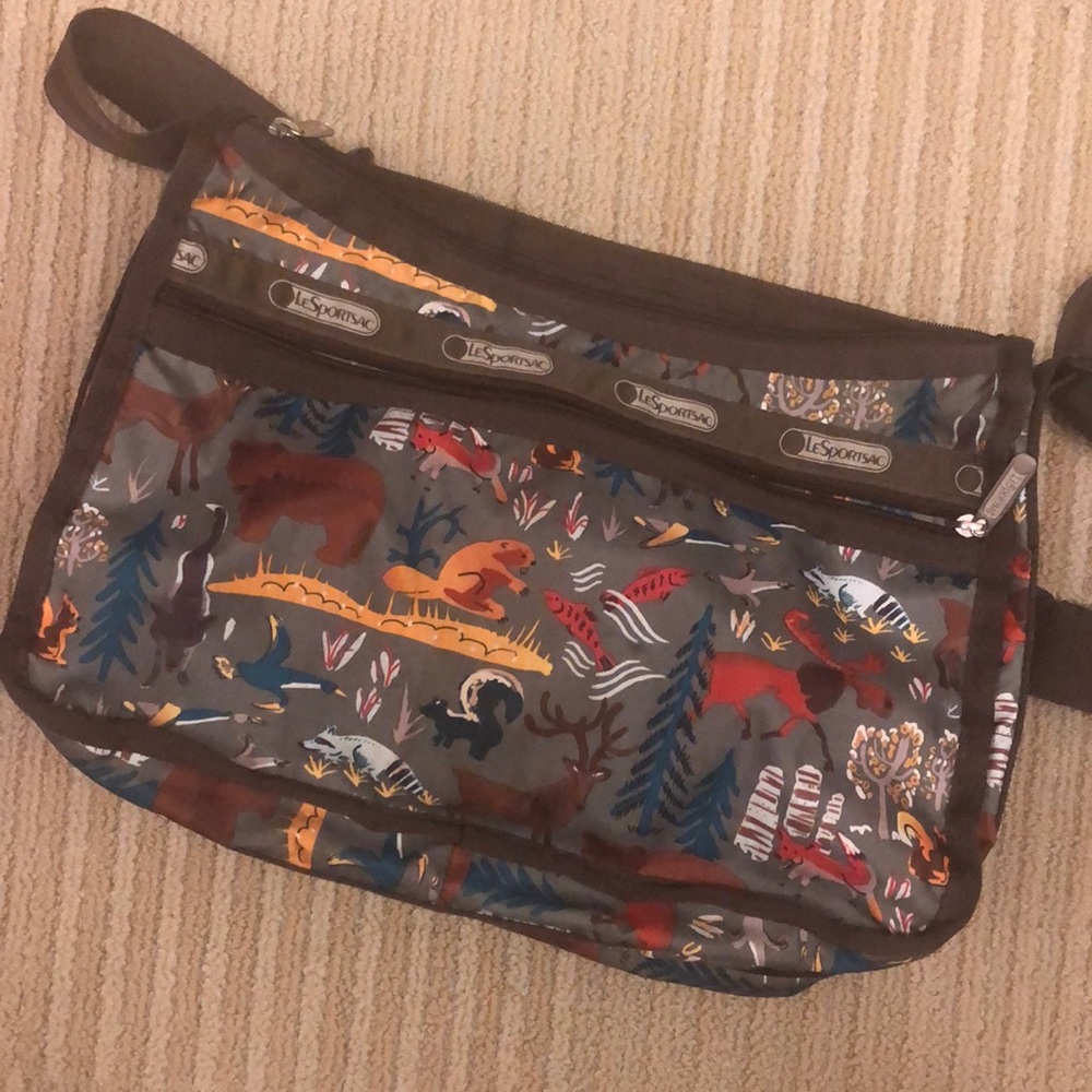 LeSportSac Deluxe Everyday Bag